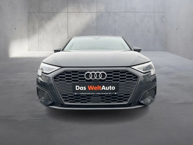 Audi A3 30 TDI Sedan