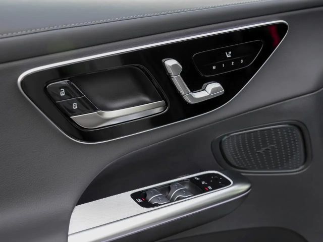 Mercedes-Benz GLC 300 4MATIC AMG Line Coupé