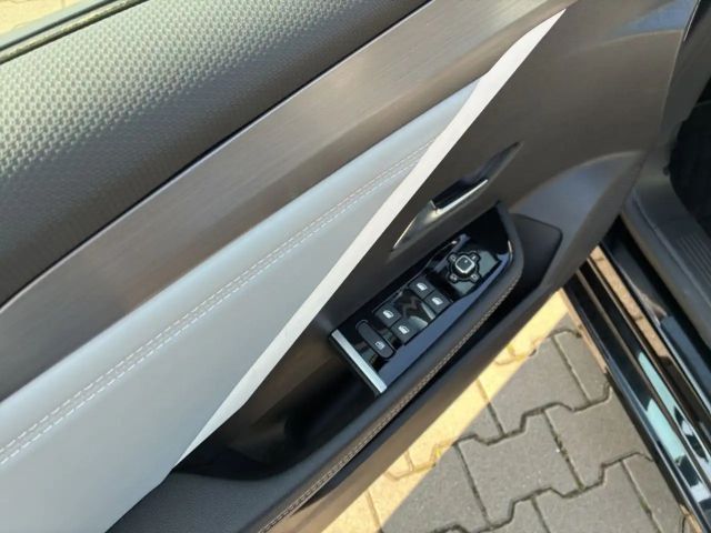 Opel Astra 1.2 Turbo Elegance Turbo