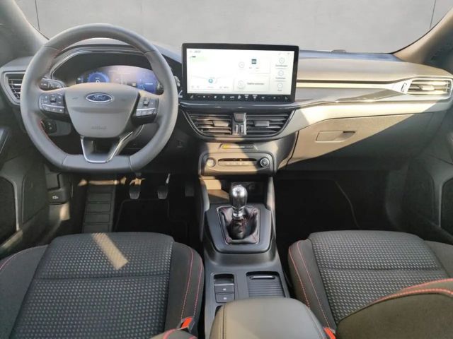 Ford Focus ST Line Wagon