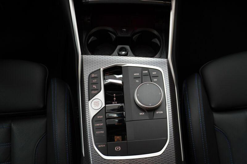 BMW 330 330i Sedan xDrive