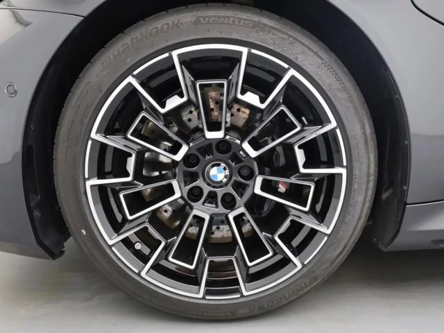 BMW M5 Drive pro Sedan