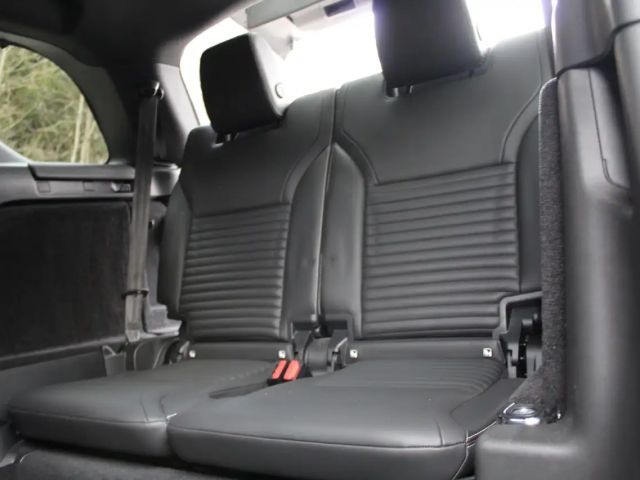 Land Rover Discovery AWD D300 SE