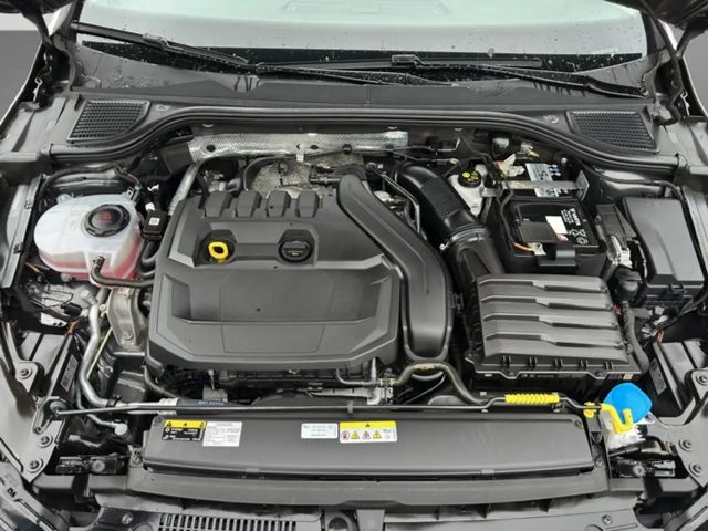 Volkswagen Golf 1.5 TSI Golf VIII