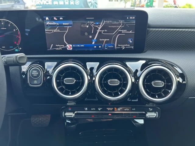 Mercedes-Benz A 180 Hatchback