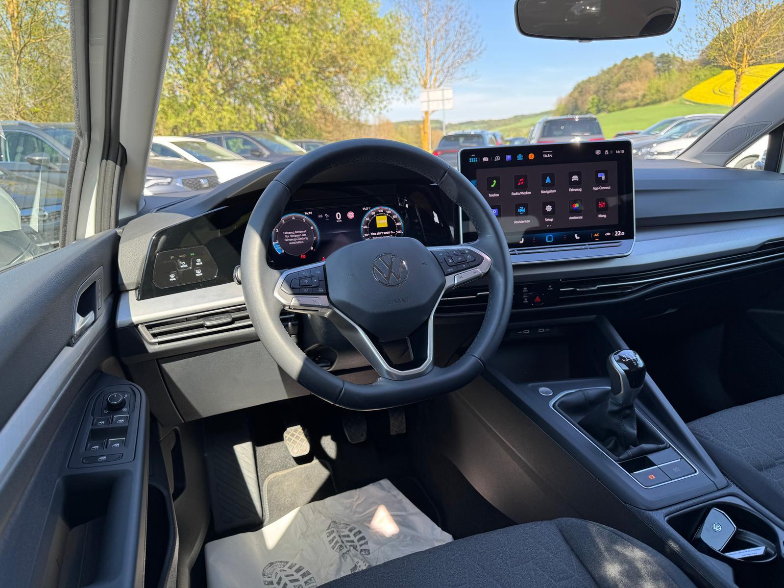 Volkswagen Golf 1.5 TSI Golf VIII Life Variant