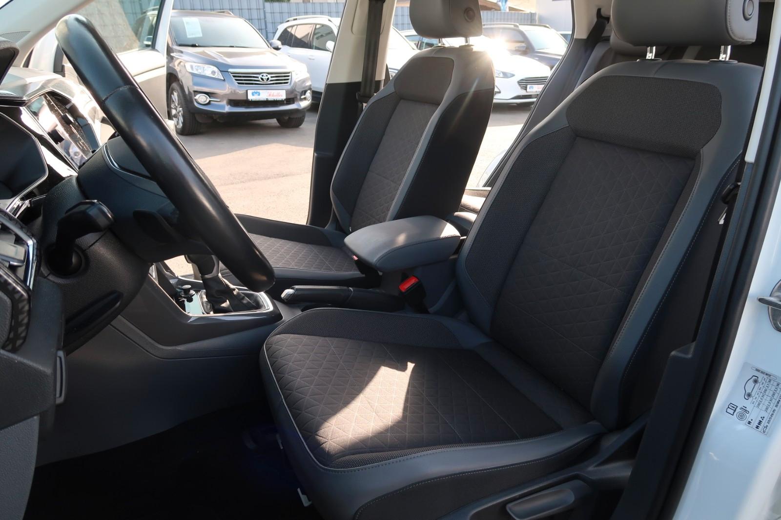 Volkswagen T-Cross R-Line Style