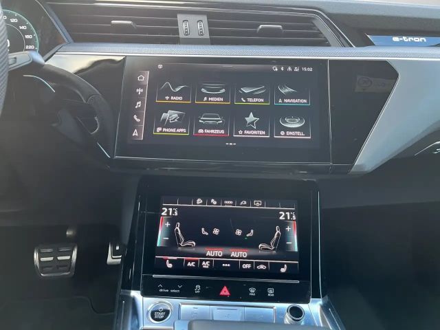 Audi Q8 e-tron 55 S-Line