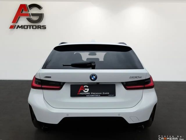 BMW 330 330e Touring xDrive