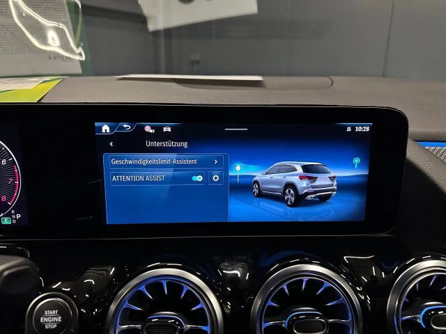 Mercedes-Benz GLA 200 AMG Line