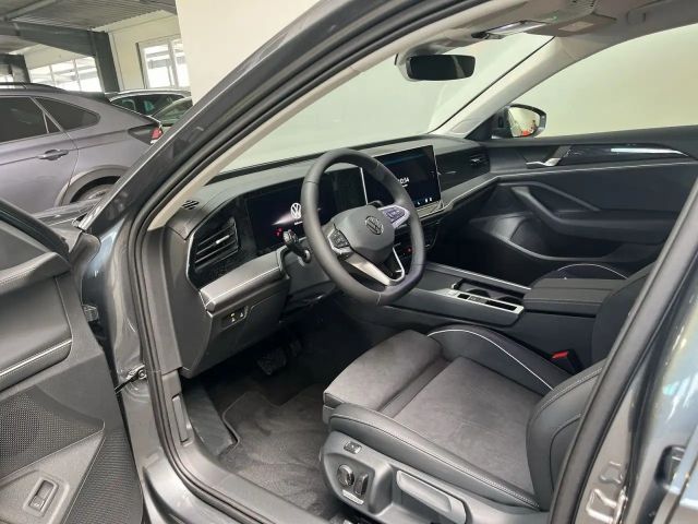 Volkswagen Passat 1.5 eTSI Business DSG Variant