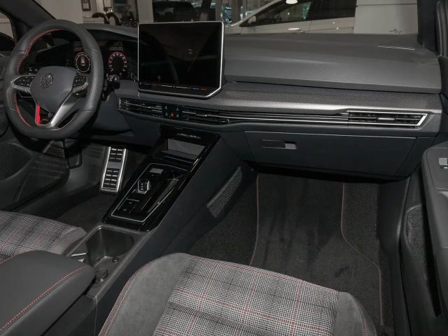 Volkswagen Golf DSG GTI Style