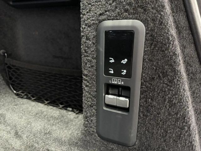 Land Rover Range Rover Sport D300 HSE