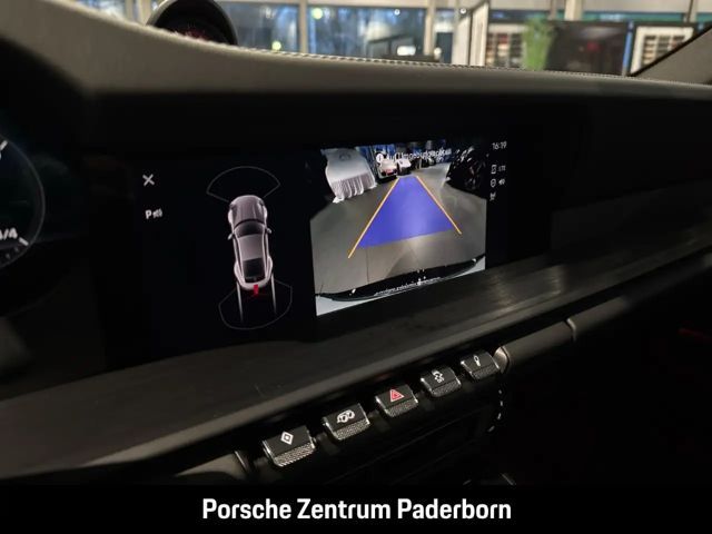 Porsche 992 Carrera Coupé GTS