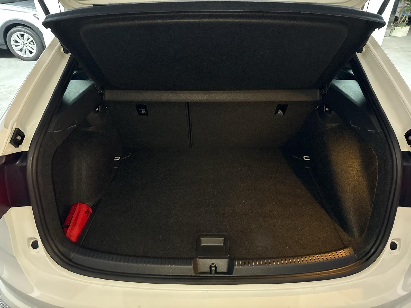 Volkswagen Taigo 1.5 TSI DSG R-Line