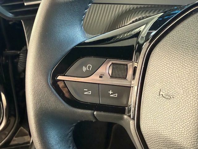 Peugeot E-2008 Allure Pack