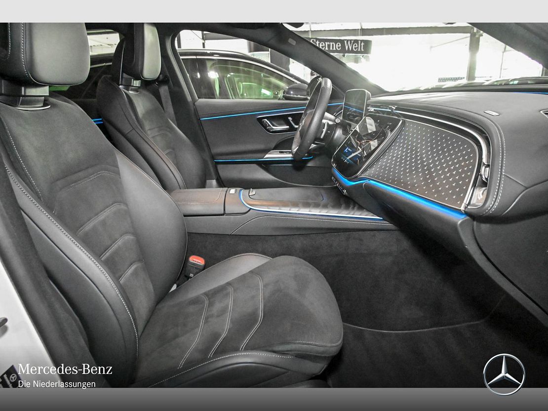 Mercedes-Benz E 220 AMG Line E 220 d Sedan