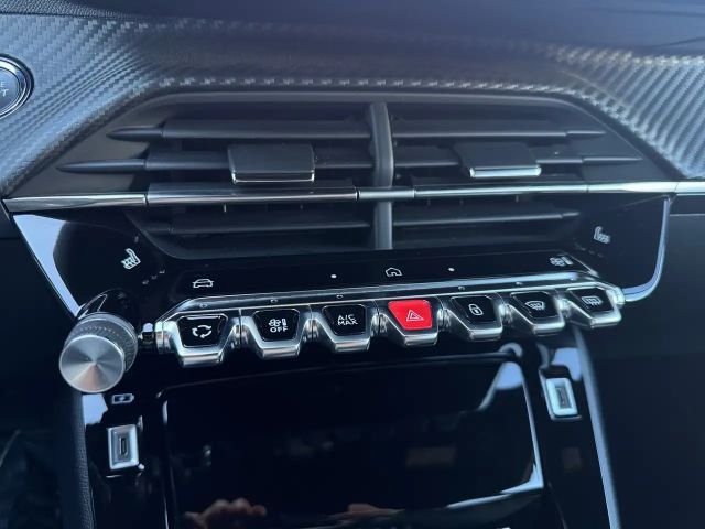 Peugeot 2008 Allure Pack EAT8 PureTech