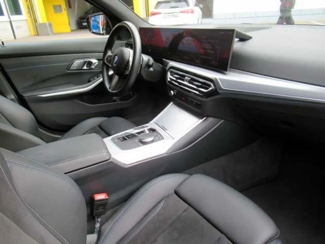 BMW 330 330e M-Sport xDrive