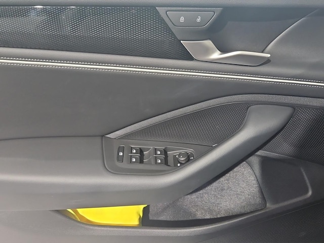 Volkswagen Passat 1.5 eTSI Business Variant