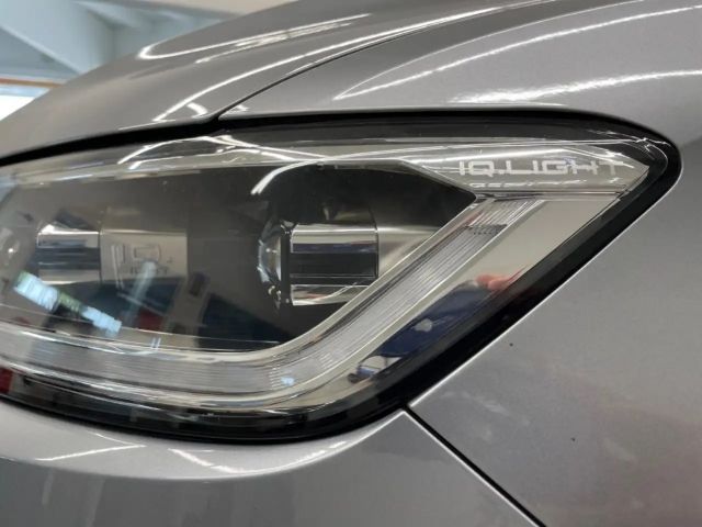 Volkswagen T-Roc Life Plus