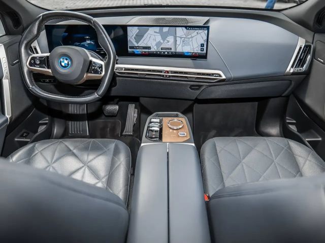 BMW iX xDrive40