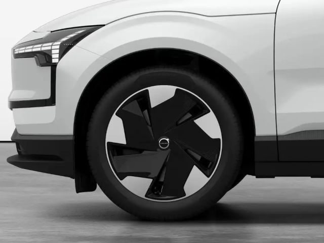 Volvo EX30 Plus Twin motor