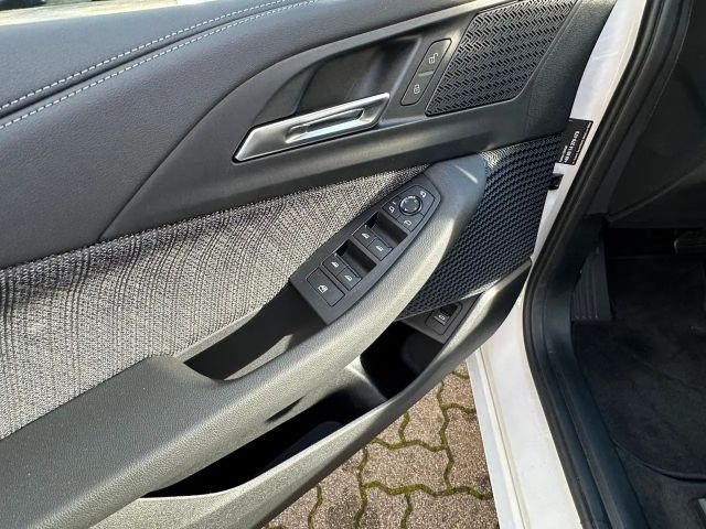 BMW 220 220i Active Tourer Sedan