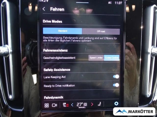 Volvo XC40 Core Recharge