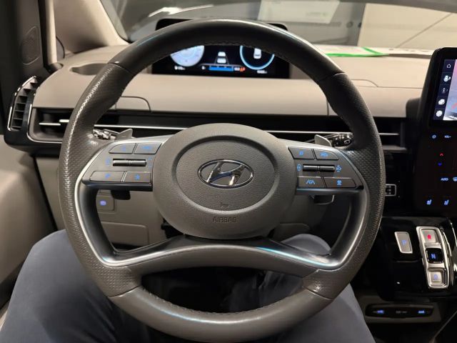 Hyundai Staria Signature Vierwielaandrijving