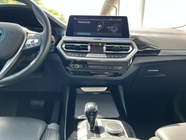 BMW X3 xDrive30e