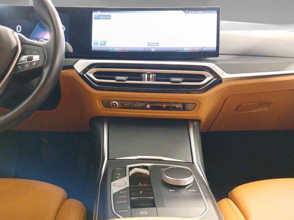 BMW 320 320e Touring