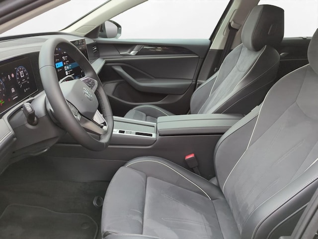 Volkswagen Passat 1.5 eTSI Business DSG Variant