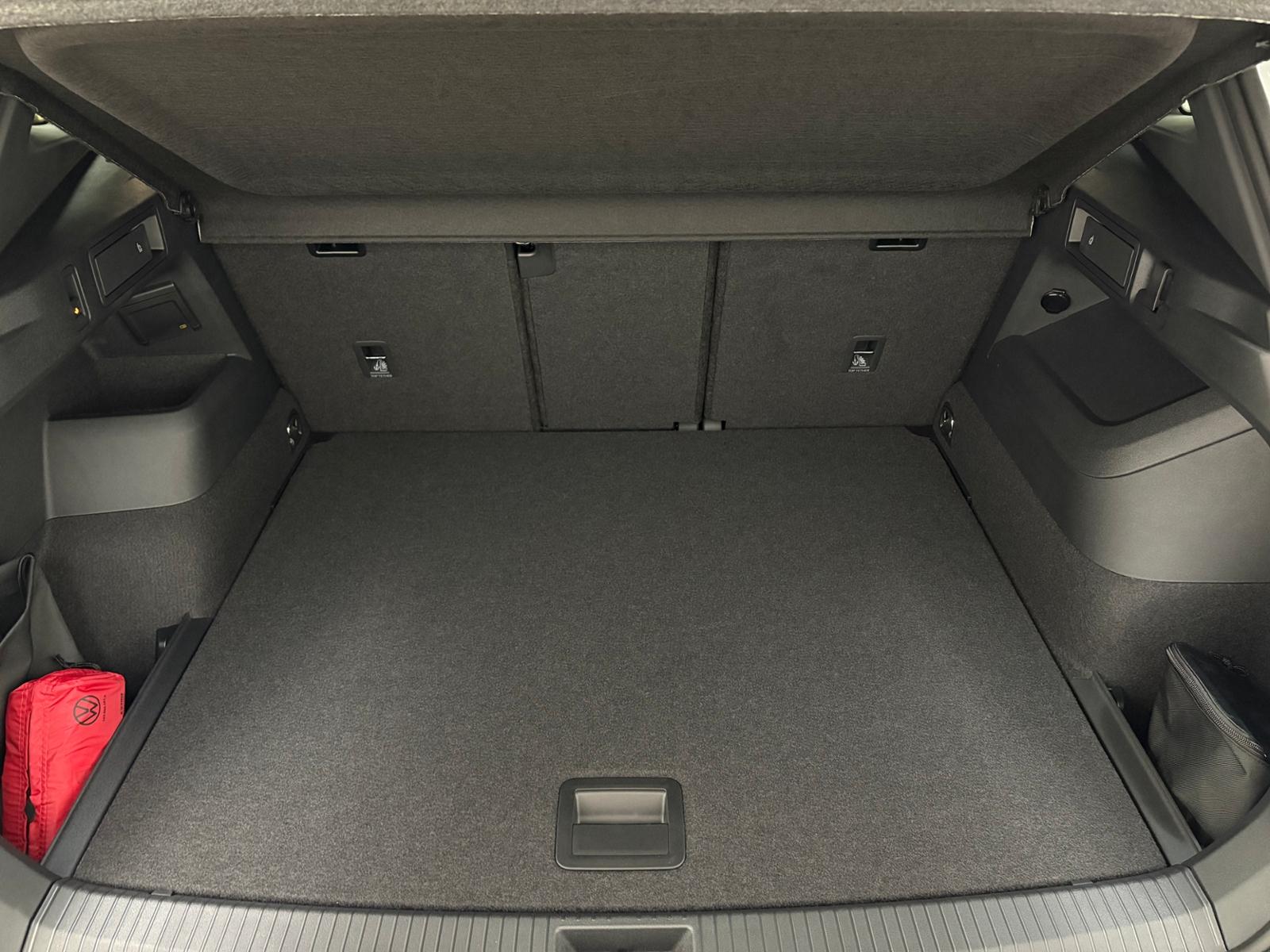 Volkswagen Tiguan 1.5 eTSI DSG IQ.Drive R-Line