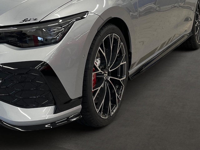 Volkswagen Golf 2.0 TSI Golf VIII