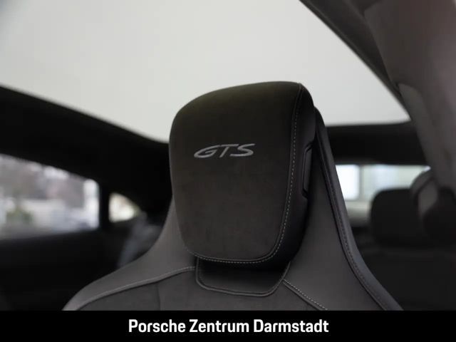 Porsche Taycan GTS