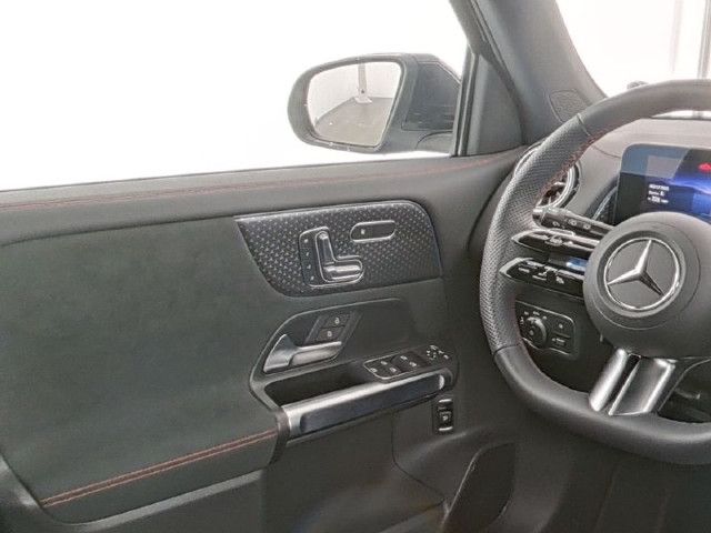 Mercedes-Benz EQB 250