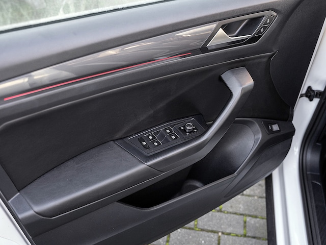 Volkswagen T-Roc 1.5 TSI R-Line Sport