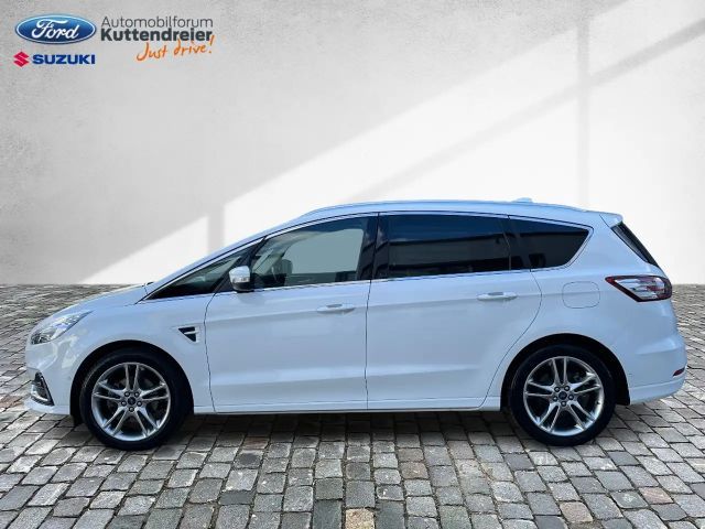 Ford S-Max Titanium