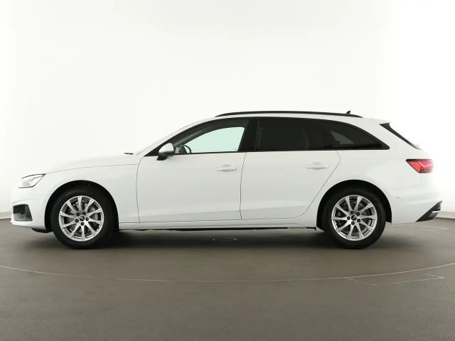 Audi A4 40 TFSI Avant S-Tronic