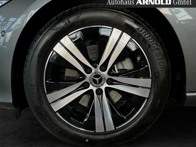 Mercedes-Benz C 180 AVANTGARDE Sedan