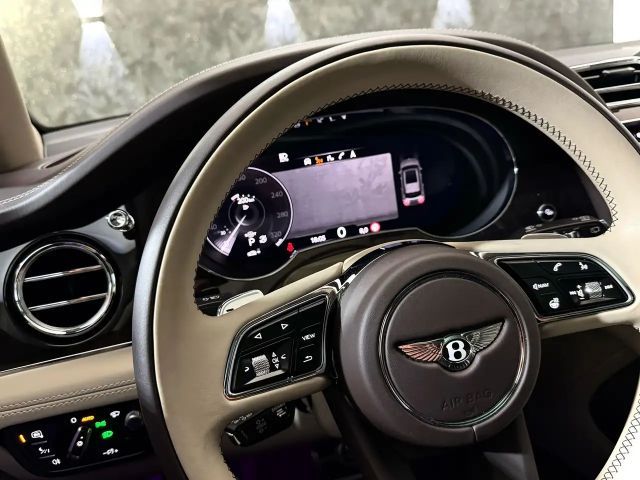 Bentley Bentayga V8
