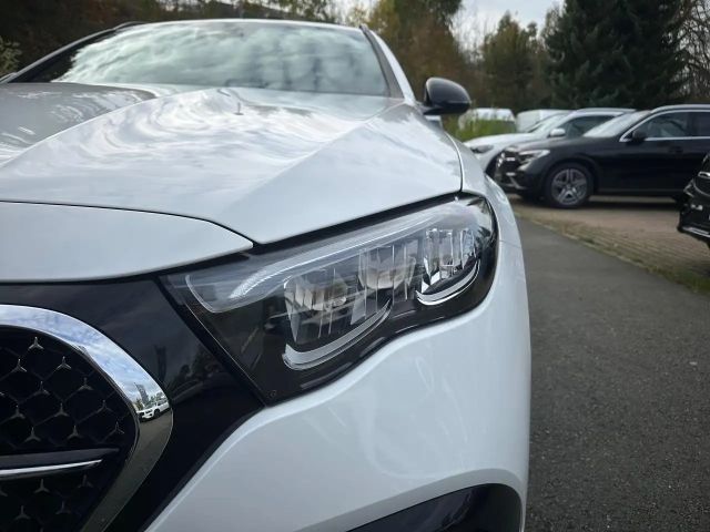 Mercedes-Benz E 220 AMG Line E 220 d Estate