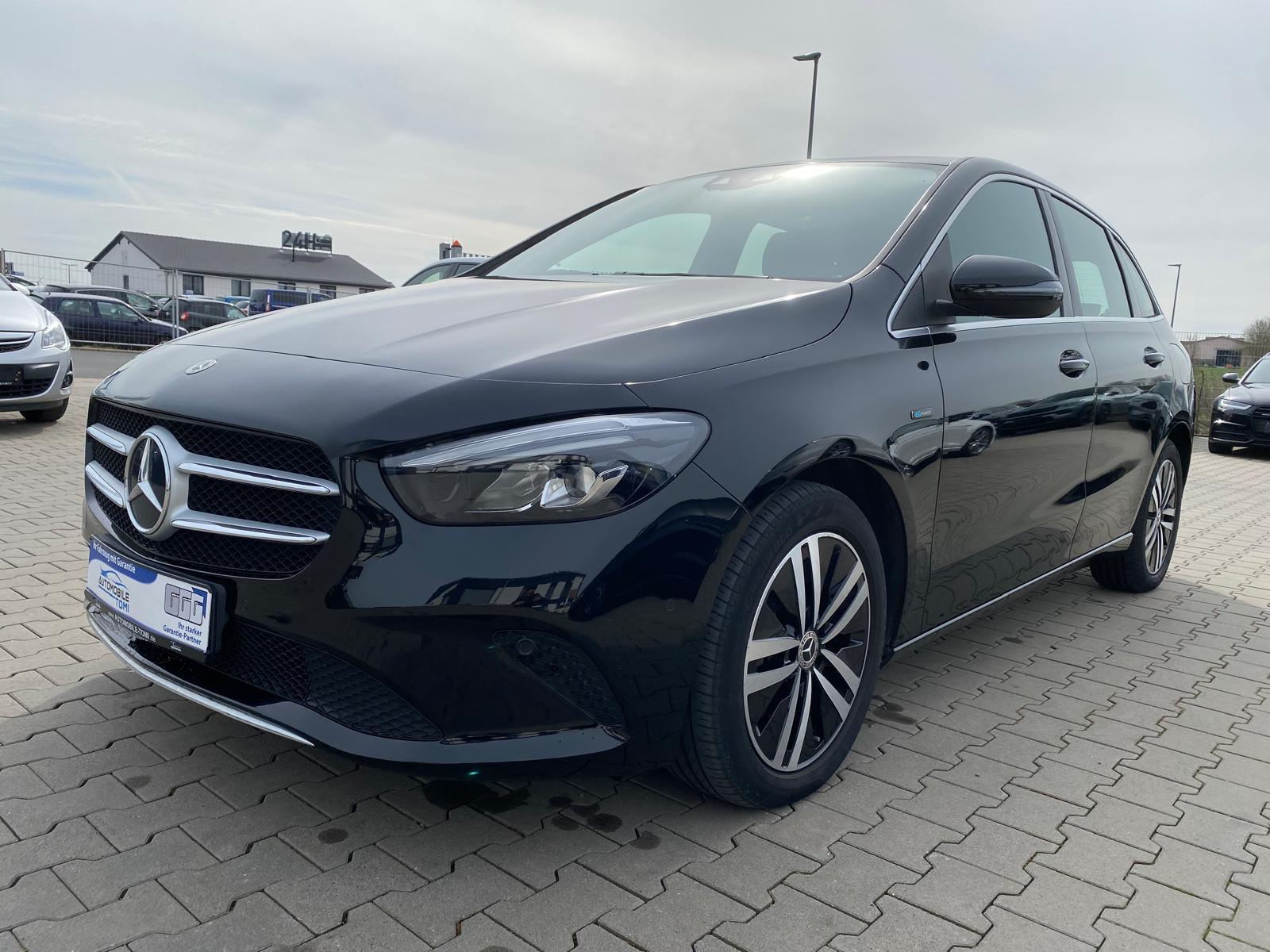 Mercedes-Benz B 250 B 250 e Sedan