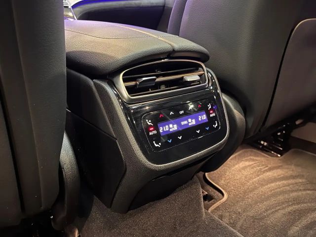 Mercedes-Benz EQE 350 AMG Line Sedan