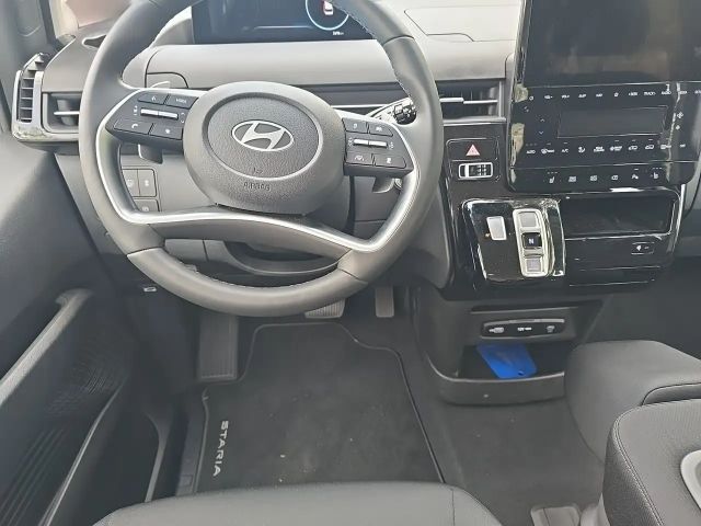 Hyundai Staria Trend