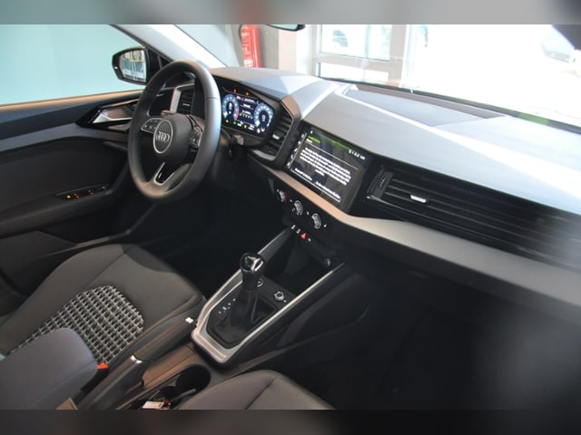 Audi A1 25 TFSI S-Line S-Tronic Sportback