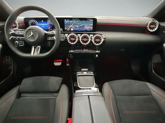 Mercedes-Benz CLA 200 AMG Line Shooting Brake