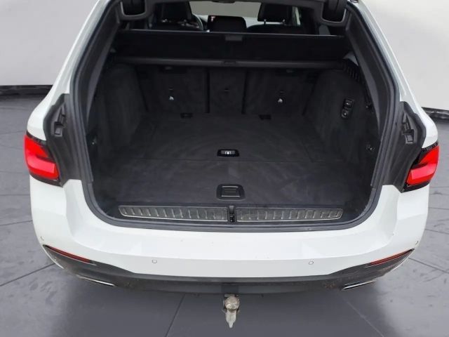BMW 540 540d M-Sport Touring xDrive