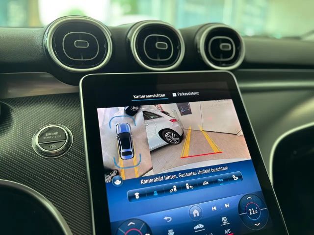 Mercedes-Benz C 200 Sedan